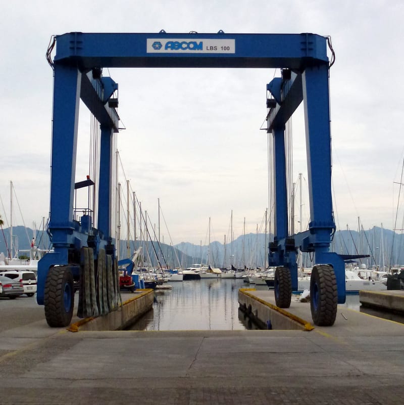 Family-friendly Marmaris marina waterfront